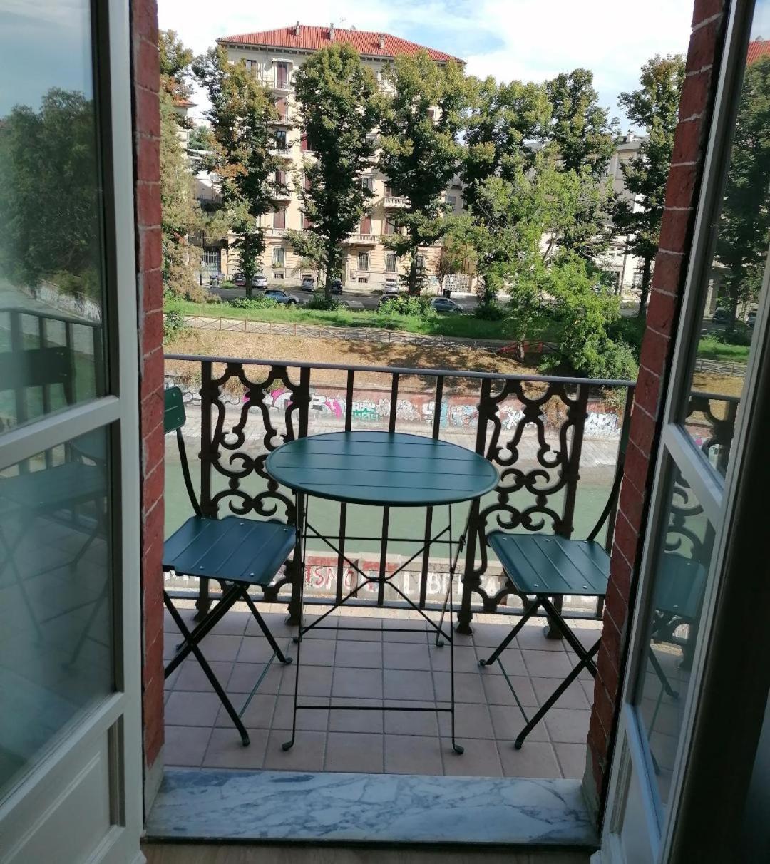Regina 68 * Turín